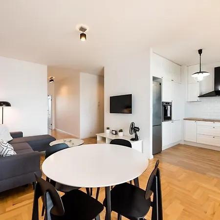 Lekka By Bookinghost