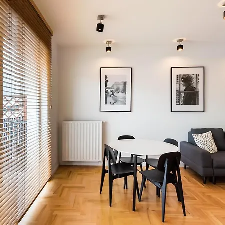 Lekka By Bookinghost