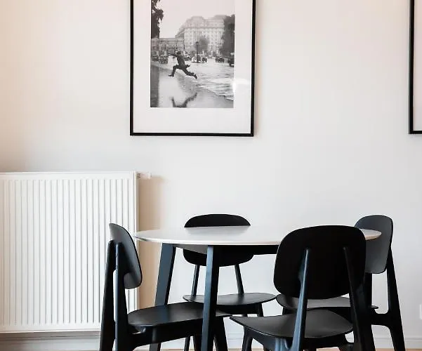 Lekka By Bookinghost Apartment Warsaw