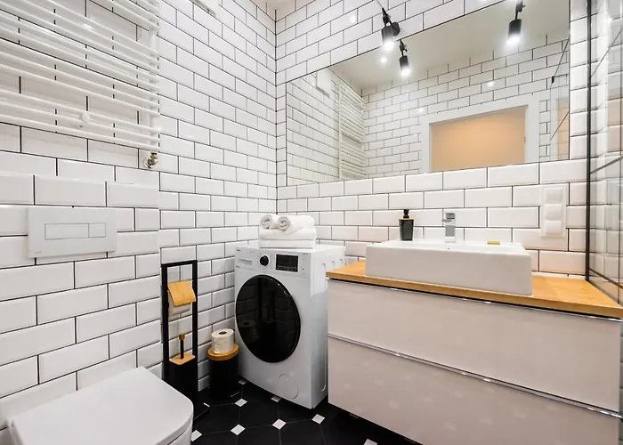 Lekka By Bookinghost Warsaw