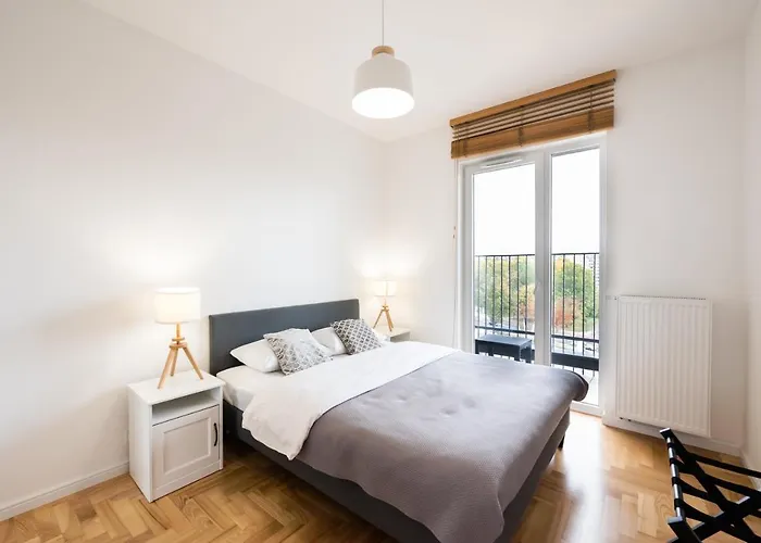 Lekka By Bookinghost